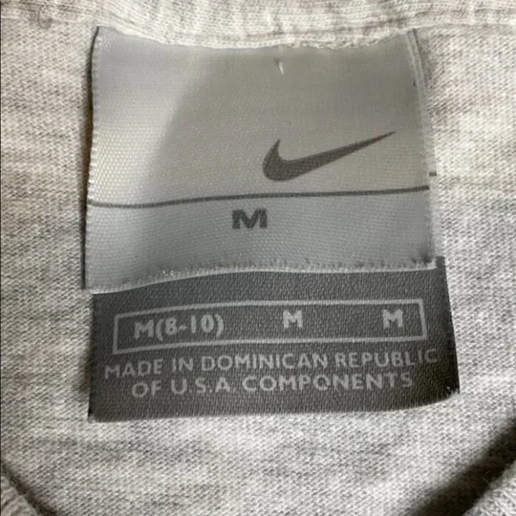 Nike T-shirt Light Gray Women's Size Medium 8/10 - Picture 3 of 6